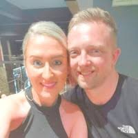 8000+ “Leighton” profil