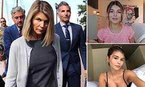 Lori loughlin's daughter olivia jade giannulli slams media and their sources after college admissions scandal. Lori Loughlin Feels Betrayed By Daughter Olivia Jade For Going Back To Youtube Daily Mail Online