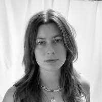 Pauline Knapp's Instagram, Twitter & Facebook