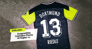 Maybe you would like to learn more about one of these? Borussia Dortmund Strahlt Wieder In Neongelb Bvb De