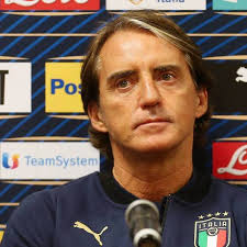 Bu istatistik bu kişinin roberto mancini antrenörlük kariyerinde tüm müsabakalarda elde ettiği başarıları gösteriyor. Italien Nationaltrainer Roberto Mancini Mit Corona Infiziert