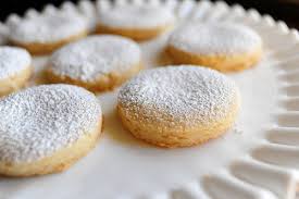 Spanish tradition has it that the three kings, los reyes magos, are the ones who on the morning of january 6th, el día de reyes, bear presents for all the children. Spanish Christmas Cakes