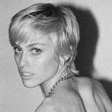Chaira Chiara In Action Haircutbyme Markgarrisonsalonnyc Color Dina Hairhasdina Pixiecut Blondebalayage Blon Blonde Balayage Dina Hair Brained