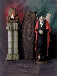 Shop our fantastic collection of horror action figures, such as evil incarnate, chucky, homicidal patrick bateman, and vengeful carrie white. Dracula Coffin Upright Halloween Prop The Horror Dome