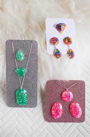 Learn new skills and hobbies with creative professionals from around the globe. Diy Epoxy Resin Jewelry A Beautiful Mess