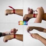 Comment enlever les bracelets de festival ?