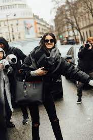 30 All Black Outfits To Copy From Luxe With Love Street Style Winter Model Street Style All Black Outfit