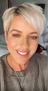 A very warm welcome to Aimee Glover who joins our coaching team. Aimee was  a former Salto squad gymnast and returns to pursue a career in coaching and  we are delighted to