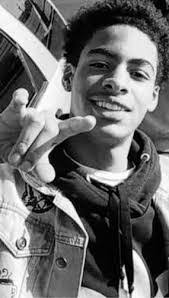 Walter Dewberry's Instagram, Twitter & Facebook