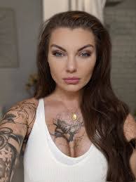 Tamara Dunning's Instagram, Twitter & Facebook