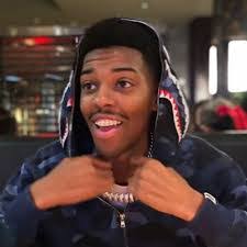 Devin Newton's Instagram, Twitter & Facebook