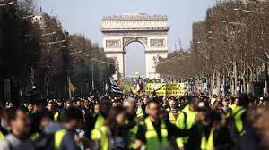 Direct Gilets Jaunes 46 600 Manifestants En France Dont 5 800 A Paris Selon Les Chiffres Du Ministere De L Interieur