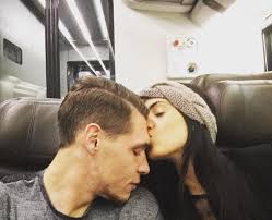 Andrea belotti è uno dei migliori attaccanti italiani e nell'ultimo giorgia duro è anche molto attiva sui social network come twitter e instagram. Giorgia Duro E Andrea Belotti Messaggio Alla Figlia Vittoria Foto Sportmediaset