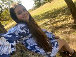 Simplicity 9825 from 1971 is such a fun dress!! I was so intimidated by the  triple puff sleeve initially, but it turned out to be so easy and cute! I  made two