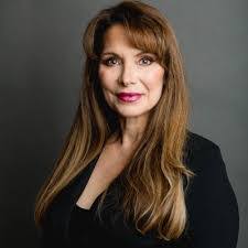 Megan Graybeal's Instagram, Twitter & Facebook