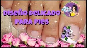 Asimismo, si lo que estás buscando es algo profesional, lo mejor es que vayas con una experta. Decoracion De Unas Para Pies Flor Diseno Unas Pies