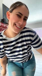 Roxana Argueta's Instagram, Twitter & Facebook