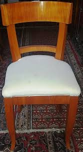 Im online shop von antikhandel held finden sie viele ohrensessel im biedermeierstil. Biedermeier Kirschholz Stuhl Um 1830 40