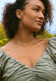 Arielle Levy is a brand and personal brand photographer