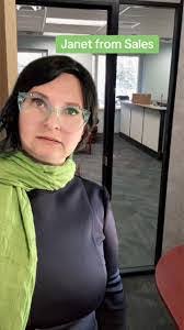 Linda Awe's Instagram, Twitter & Facebook