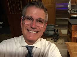 Merlin: Hey Kurt, what do you call a doctor who fixes websites? Me: I don't  know, what? Merlin: A URL-ologist. Bwahahahaha!  🤔👨‍⚕️🩺👨‍💻👅🐕🙈🙉🙊🐵🤦🏻‍♂️❤️ What's the bladder with you, Merlin?!?  🤣 Have a great