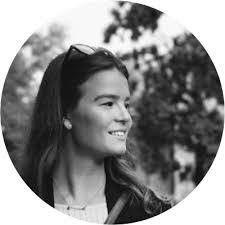 Maria Menezes's Instagram, Twitter & Facebook