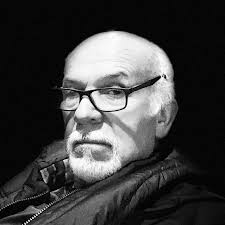 The temperature in Florida is 25°C. The temperature in Moscow is -12°C.  What is the difference between the two temperatures?