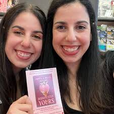 We had an absolute blast at BAM in Canton, GA to celebrate @ellekennedy33's  latest release THE DIXON RULE!! Thank you to everyone who came out and made  the event so awesome 🥰♥️