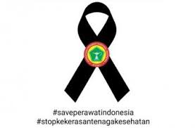 Sebuah video penganiayaan pria berkaos merah tengah menampar menjambak perawat yang diketahui kejadiannya di rs siloam palembang. Dev5gnnczx5gmm