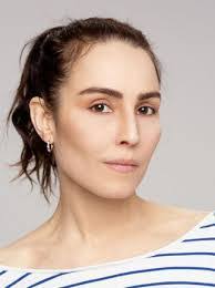 Cecile Camp's Instagram, Twitter & Facebook