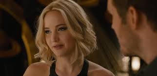 Aurora (jennifer lawrence) and jim (chris pratt) are two passengers onboard a spaceship transporting them to a n. Passengers Film Review No More Workhorse