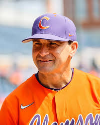 Violet Connelly's Instagram, Twitter & Facebook