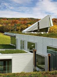 Le Toit Vegetal En 77 Photos Archzine Fr En 2020 Toit Vegetal Toiture Verte Toit Vert