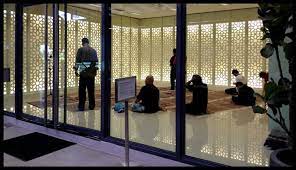 Karena itulah hampir di semua anime memiliki karakter utama yang unik dan punya kelebihan. One Funky Surau My Blog The Daily Dose Of Chemo Muslim Prayer Room Ideas Prayer Corner Prayer Room