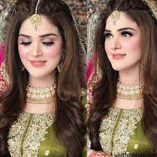 Make Your Look More Charming With These Bridal Hairstyles 2020 Pakistani Bridal Hairstyles Bridal Makeup Looks Bridal Hair Buns