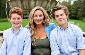 Exploring Life & Business with Suzanne Varecka of Honey & Mackie's