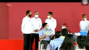 Pt kolaborasi mediapreneur nusantara jl. Jokowi Tinjau Pelaksanaan Vaksinasi Gotong Royong Di Pt Unilever Indonesia Tribunnews Com Mobile