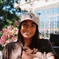 Sydney Linton's Instagram, Twitter & Facebook