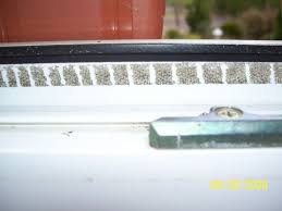 klebereste von fliegengitter entfernen frag mutti fliegengitter fliegengitter fur turen richtig putzen