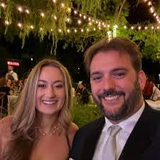 Kate Vanzanten's Instagram, Twitter & Facebook