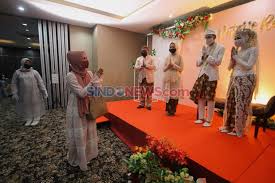 Jul 02, 2021 · kabar duka tersiar dari kalangan seniman tradisional. Tambah 10 Klaster Resepsi Dan Arisan Di Bekasi Jadi 47 Orang