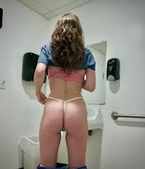 Flashing At Work Pics - Bored at Work pics with Real office girls flashing  nudity (32 photos)