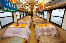 三陸鐵道冬季限定~和風暖桌列車：こたつ列車