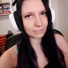 Shelby Espinoza's Instagram, Twitter & Facebook