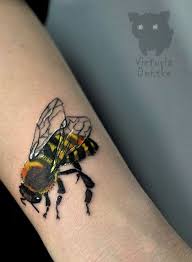 Victoria Denske Bee Tattoo Bee Tattoo Tattoos Art Tattoo