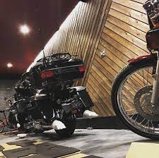 バイクガレージ 鳩ヶ谷 鳩ヶ谷工務店 川口市 川口市工務店 川口市建設会社 brooklyn ブルックリン ブルックリンハウス ブルックリンスタイル ブルックリンスタイル indastrial インダストリアル インダストリアルハウス インダス ガレージ 照明 エジソン