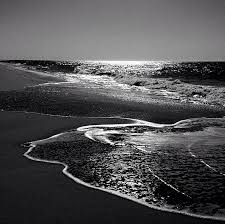 Black And White Beach Landscape Photography Pin By Nicole Bodiford On Photography Black And White Beach Beach Photography Black And White Photography