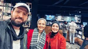 غلامعلی حداد عادل (زادهٔ ۱۹ اردیبهشت ۱۳۲۴، تهران) سیاستمدار و مدرس دانشگاه ایرانی است که هم‌اکنون به عنوان عضو مجمع تشخیص مصلحت نظام، رئیس فرهنگستان زبان و ادب فارسی و عضو شورای سازمان پژوهش و برنامه‌ریزی آموزشی. Noor Haddad Haddad Noor Twitter