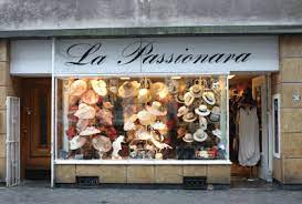 La Passionara Hat Shop In Maastricht Netherlands R Ege Antiques Shabby Chic Shops Hat Shop Hat Stores