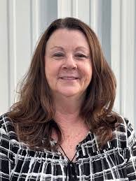 Edie Morgan's Instagram, Twitter & Facebook